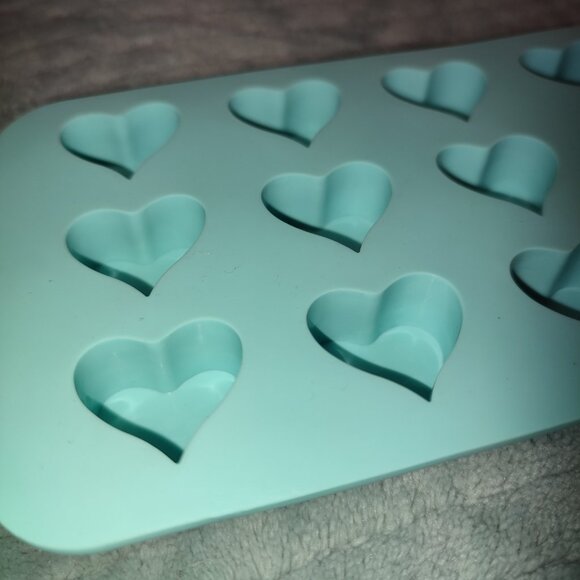 Quality Silicone Baking Mould Hearts 15 Compartments Candy Chocolate Heart blue - Picture 2 of 5